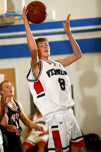 2025开云体育app官网下载地址火箭球员接受采访表示团结一心，力争新赛季更上一层楼